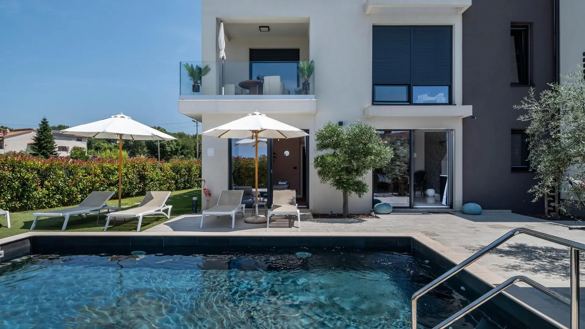 Lägenhet Noamio Homestay With Heated Swimming Pool & Sauna Radmani Kroatien