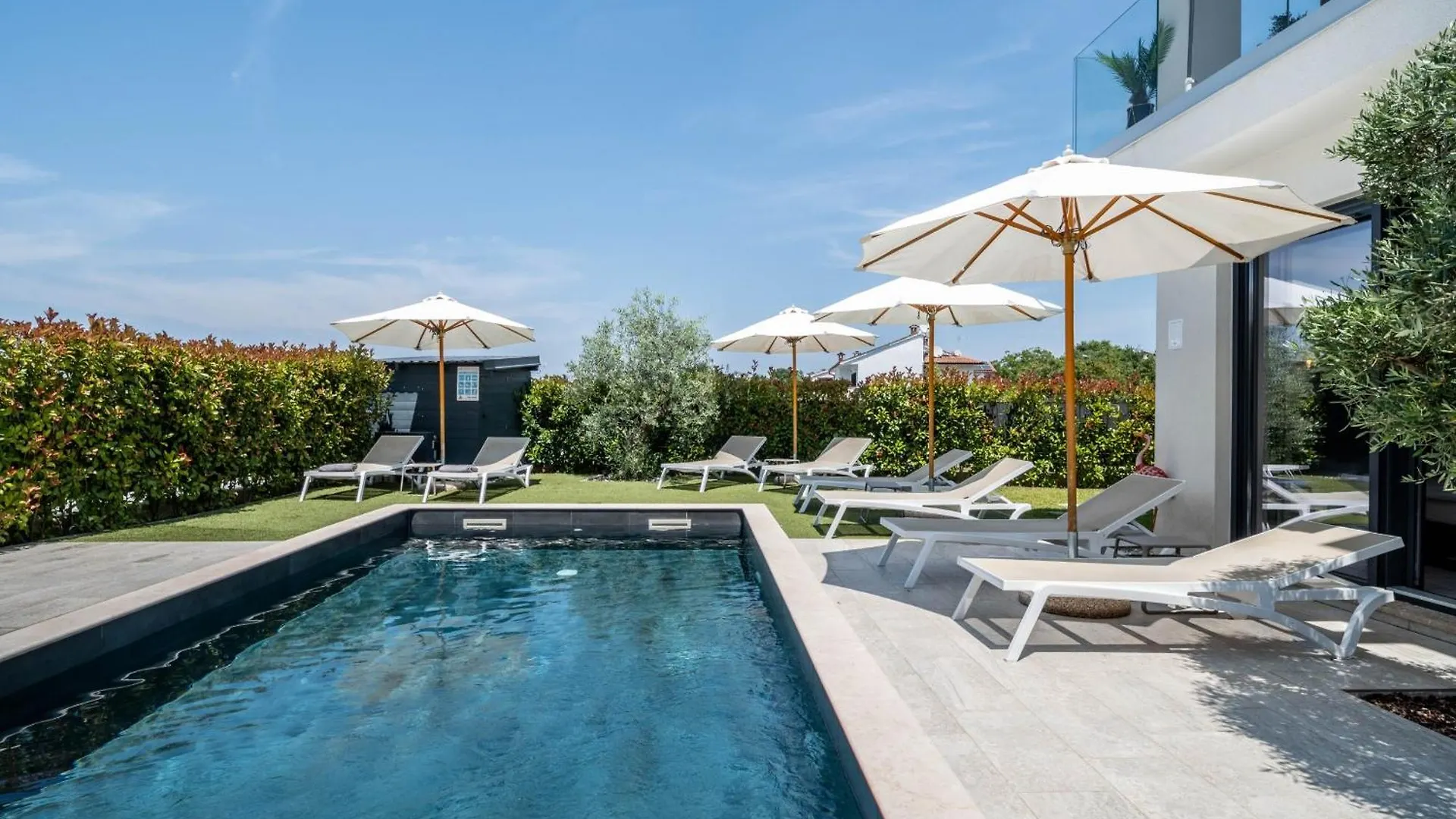 Noamio Homestay With Heated Swimming Pool & Sauna Radmani